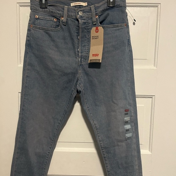 Levi's Denim - Levi 501  jeans wedgie straight size 30 NWT